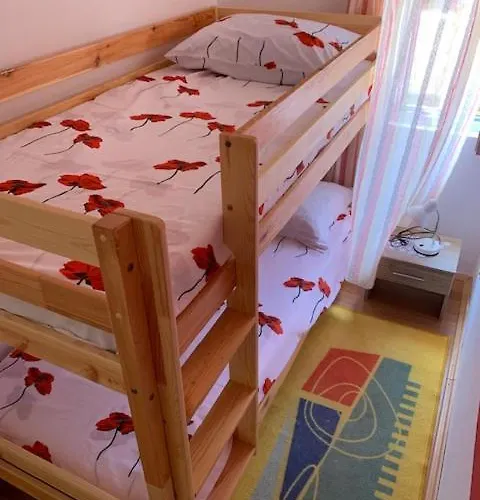 Melani Повляна