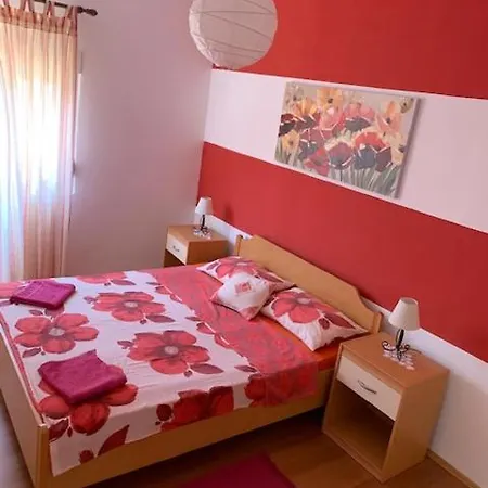 Melani Appartamento Povljana