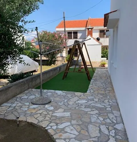 Melani *
